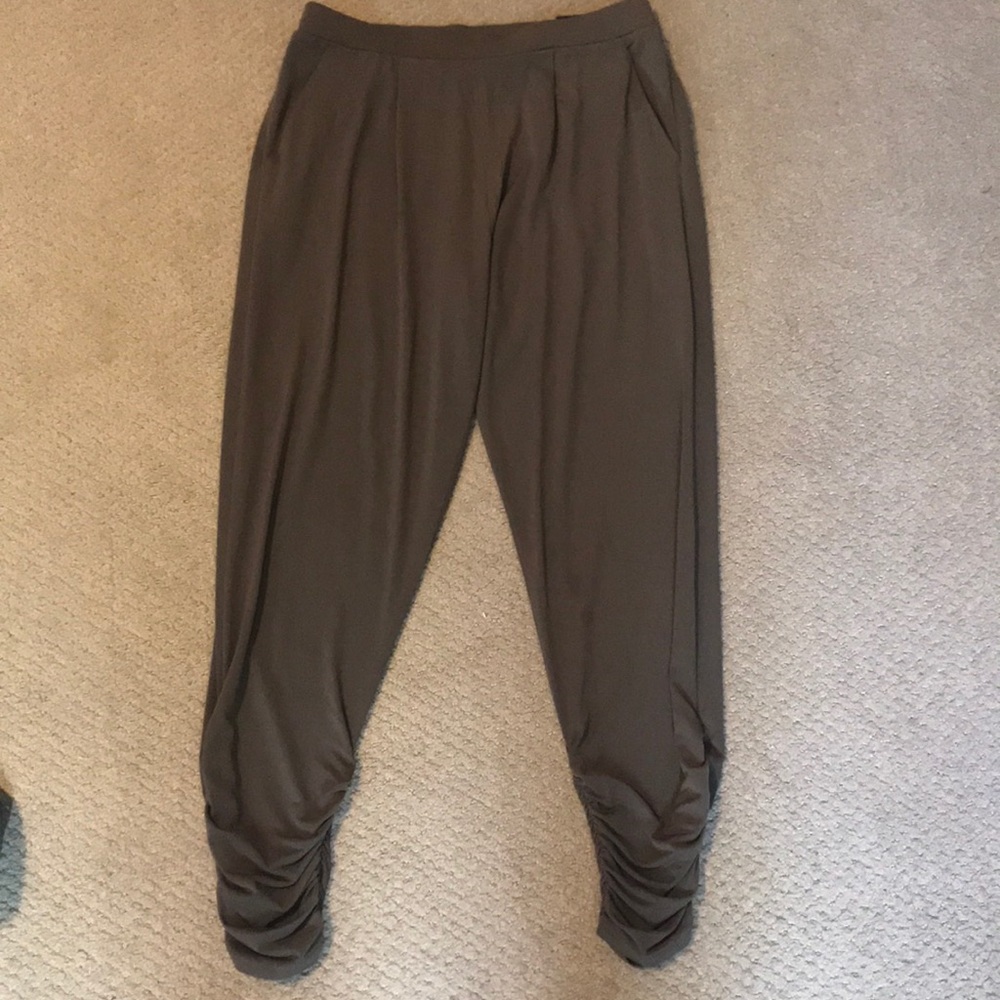 Express olive joggers dress pant
